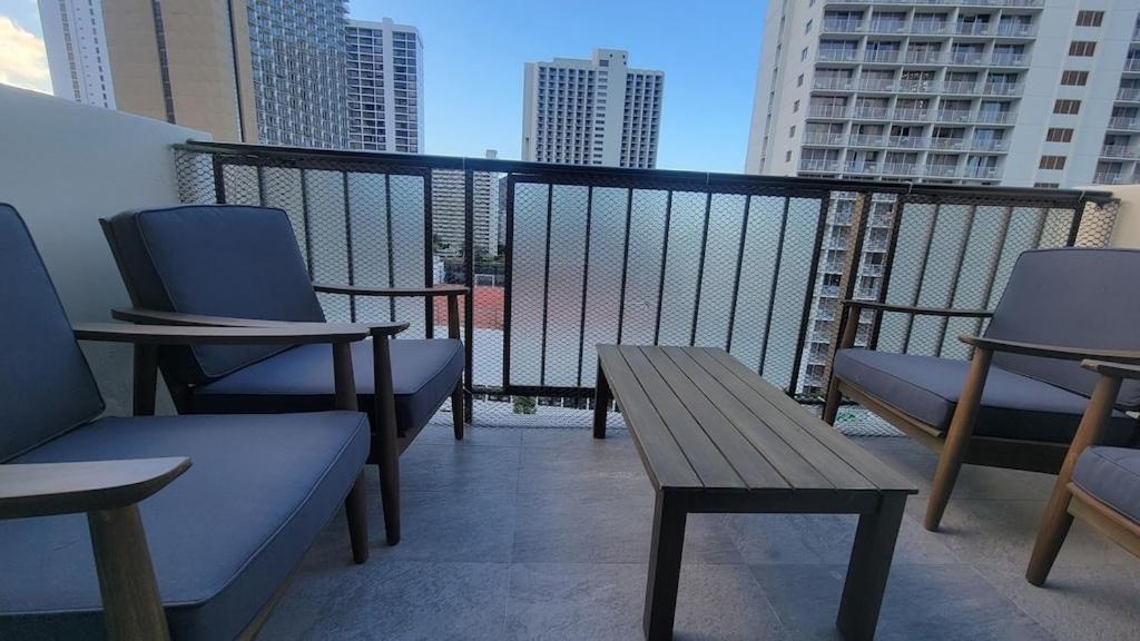 Waikiki Condo 2 Bedrooms 2 Bathrooms With 1 Free Parking Space Honolulu Buitenkant foto