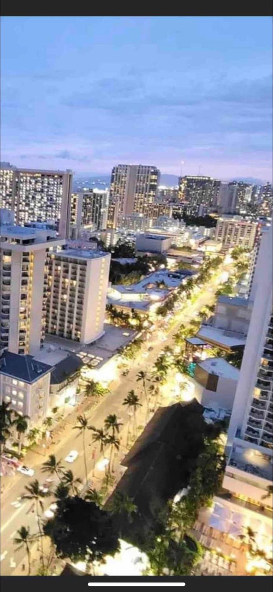 Waikiki Condo 2 Bedrooms 2 Bathrooms With 1 Free Parking Space Honolulu Buitenkant foto