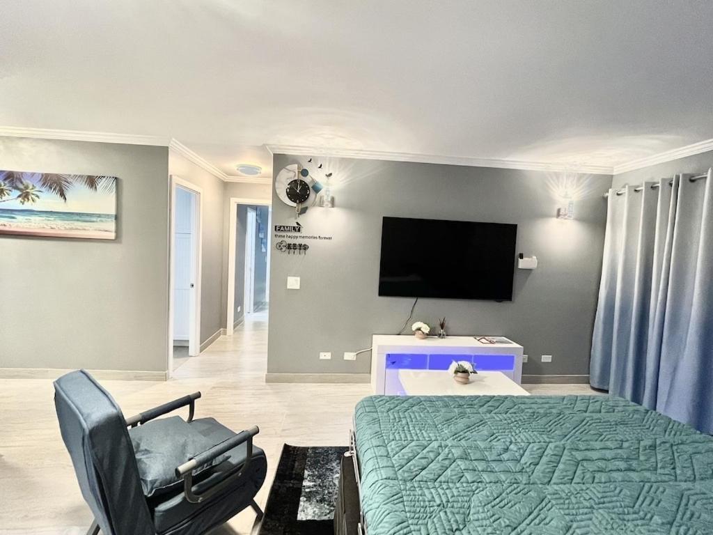 Waikiki Condo 2 Bedrooms 2 Bathrooms With 1 Free Parking Space Honolulu Buitenkant foto
