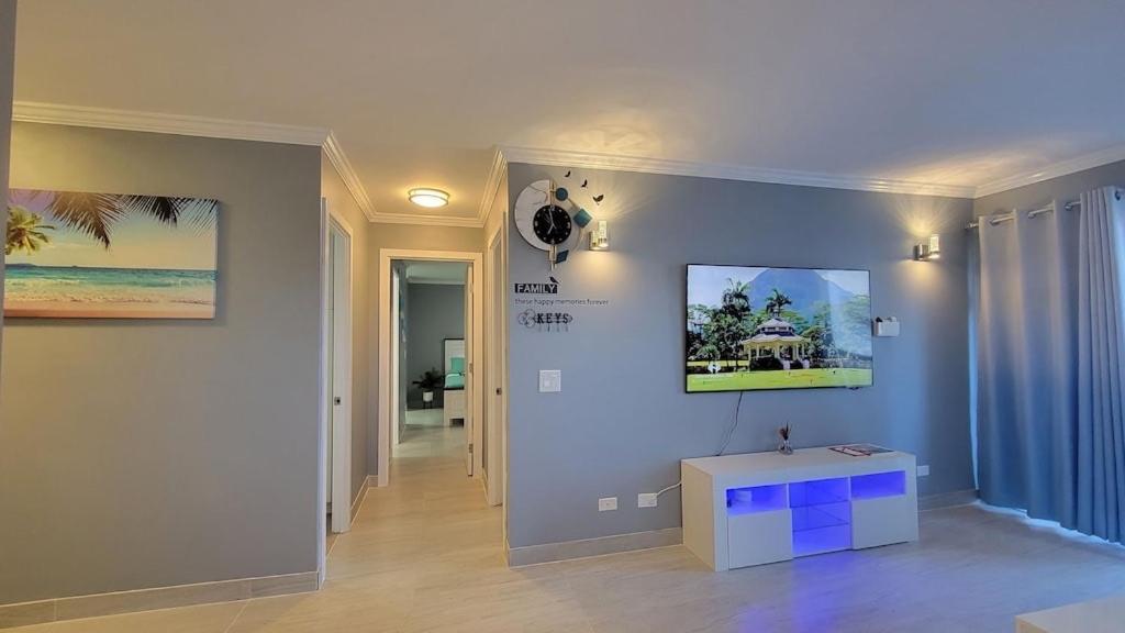 Waikiki Condo 2 Bedrooms 2 Bathrooms With 1 Free Parking Space Honolulu Buitenkant foto