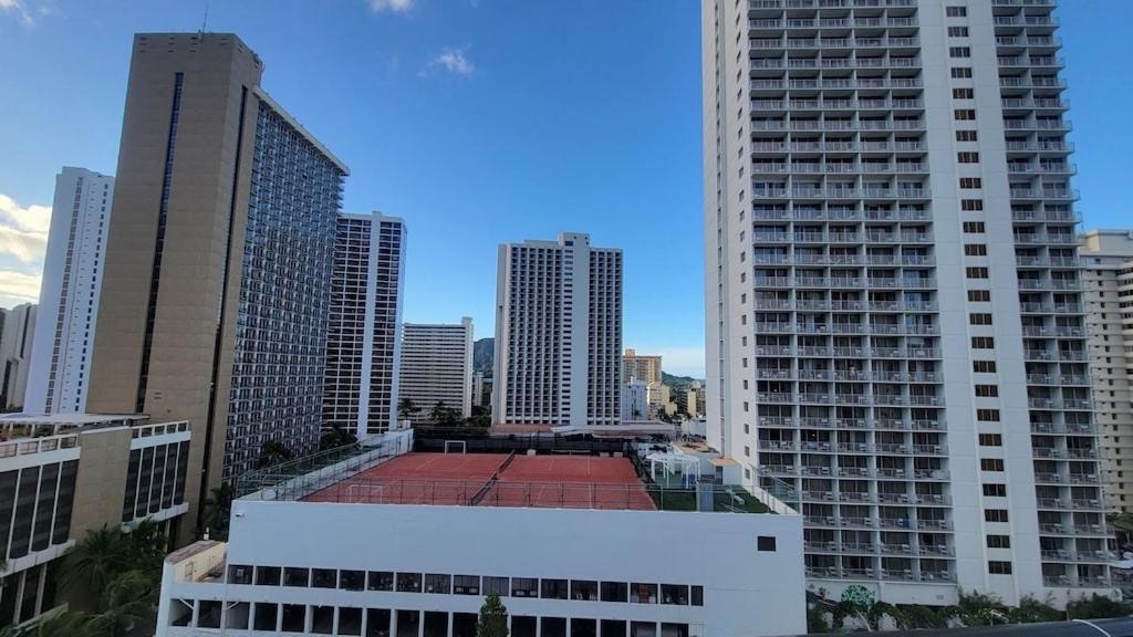 Waikiki Condo 2 Bedrooms 2 Bathrooms With 1 Free Parking Space Honolulu Buitenkant foto