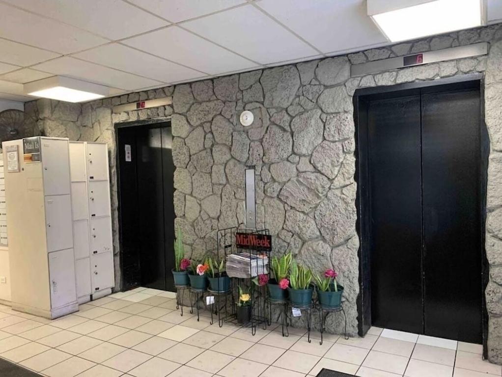 Waikiki Condo 2 Bedrooms 2 Bathrooms With 1 Free Parking Space Honolulu Buitenkant foto