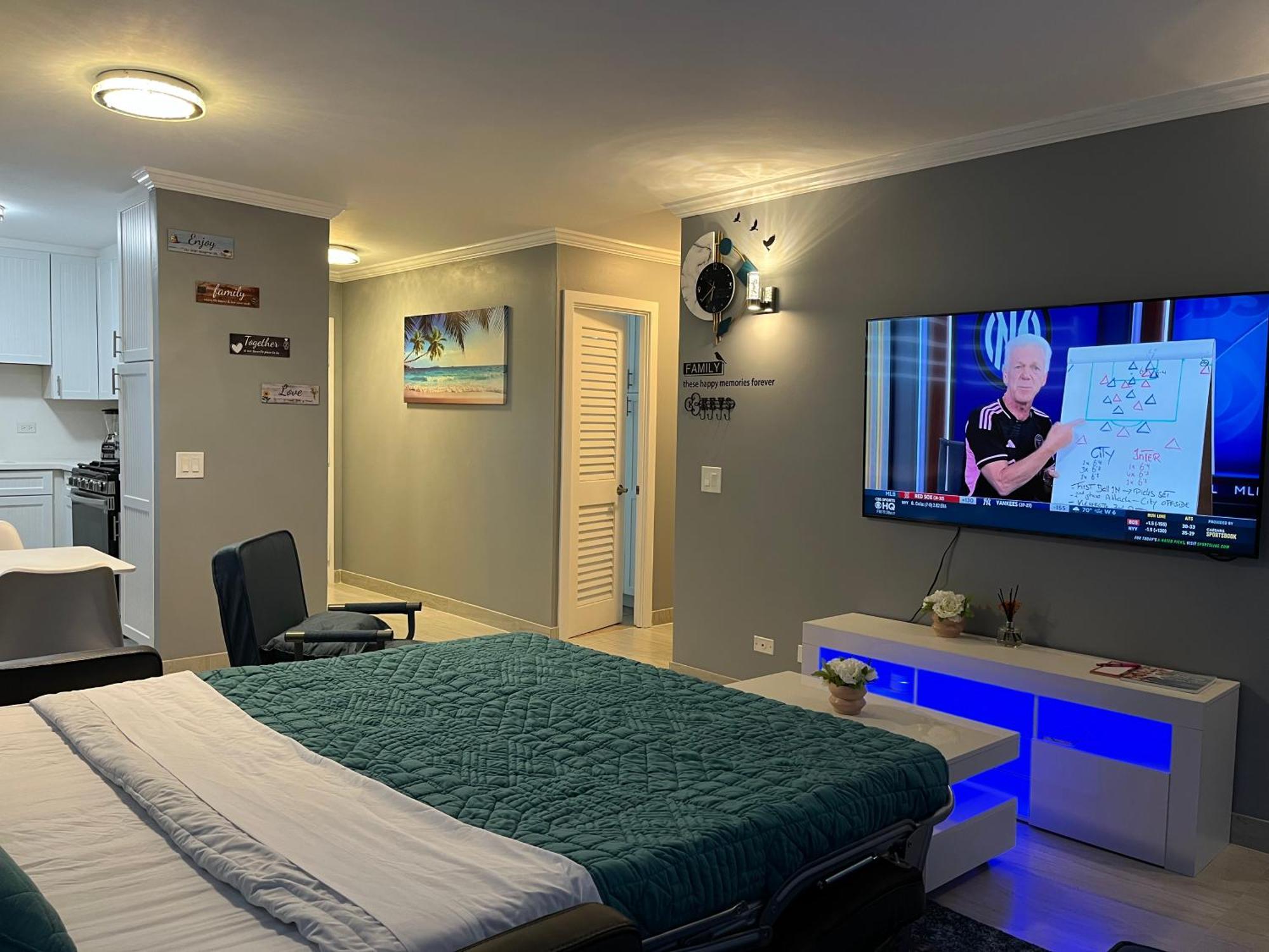 Waikiki Condo 2 Bedrooms 2 Bathrooms With 1 Free Parking Space Honolulu Buitenkant foto